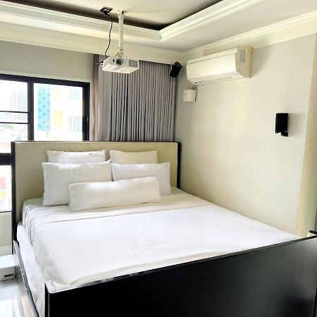 Center Bangkok Suite Next To Platinum Mall Μπανγκόκ Εξωτερικό φωτογραφία