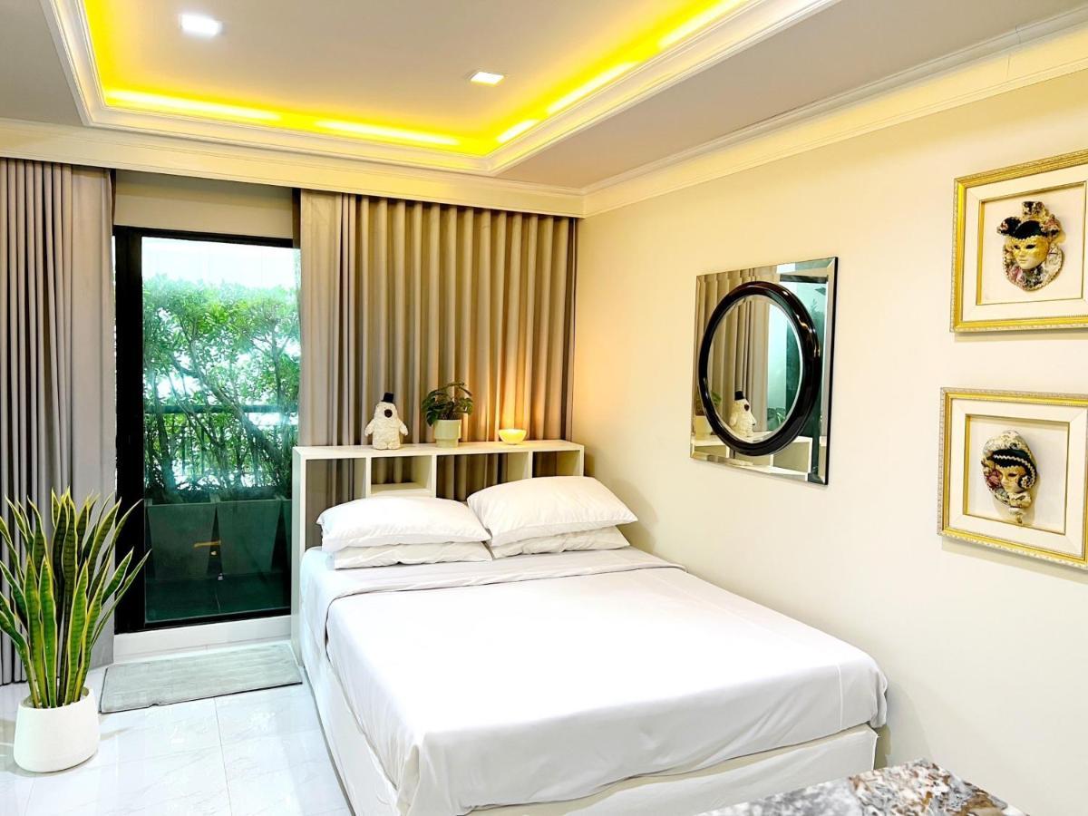 Center Bangkok Suite Next To Platinum Mall Μπανγκόκ Εξωτερικό φωτογραφία