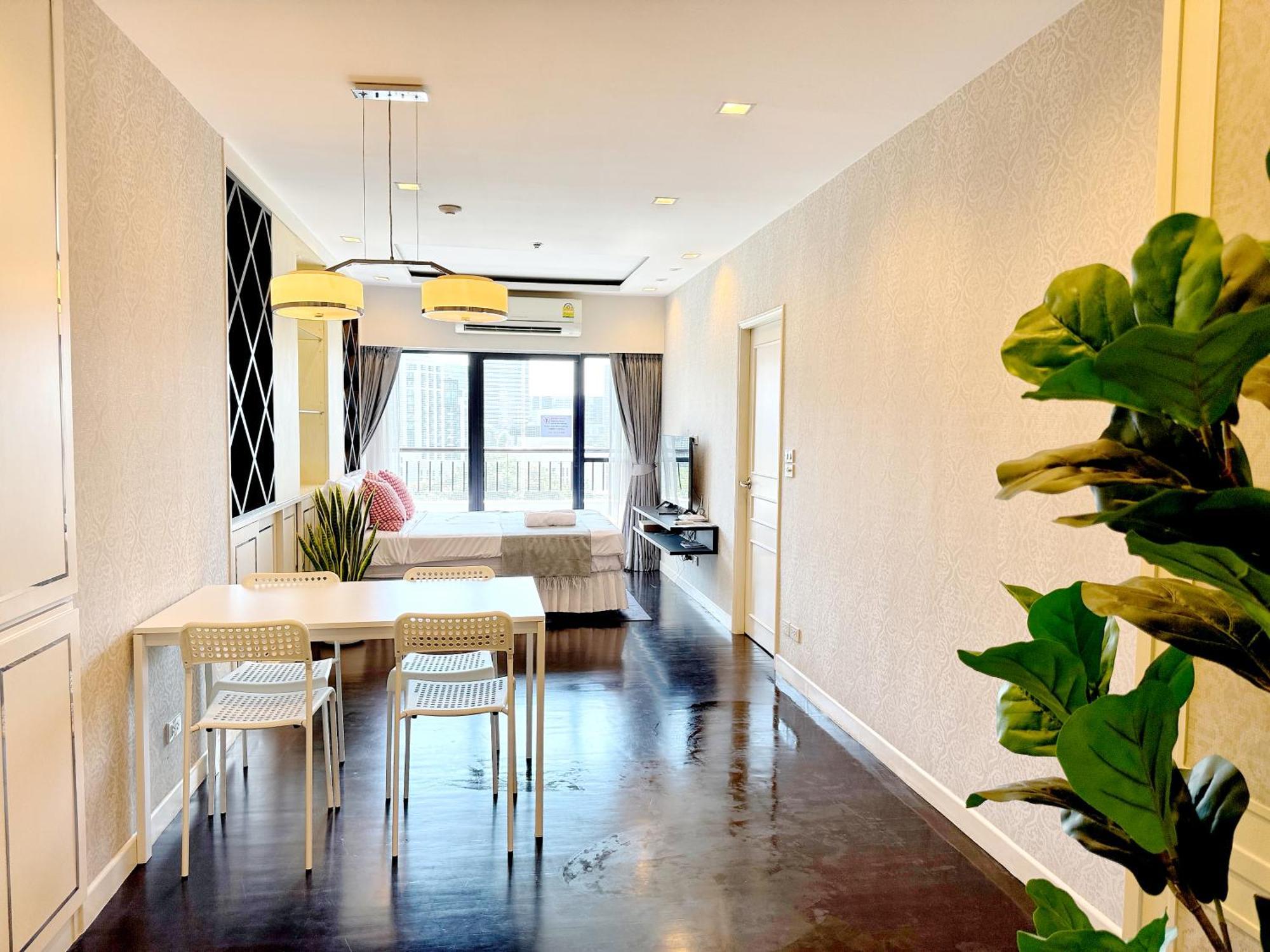 Center Bangkok Suite Next To Platinum Mall Μπανγκόκ Εξωτερικό φωτογραφία