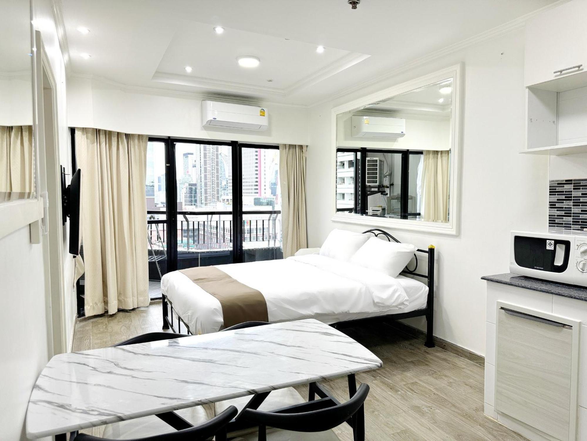 Center Bangkok Suite Next To Platinum Mall Μπανγκόκ Εξωτερικό φωτογραφία